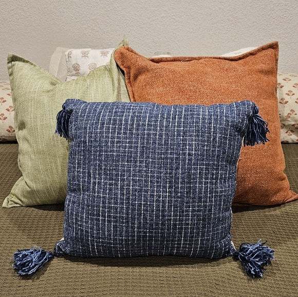 Three Pillow Bundle - Picture 1 of 4